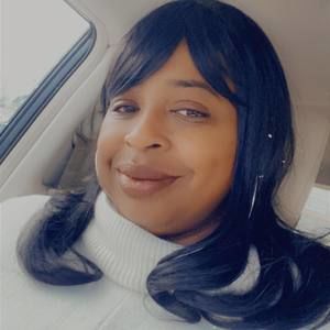 Meet your Posher, Renata